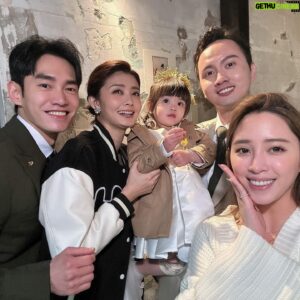 Bryan Shu-Hao Chang Instagram - 好的感情，天天都是情人節，所以多年以來，情人節對我來說不比日常來得重要！
但！這次的情人節真的非常重要！

以伴郎的身分參與 @cherryhsia @whatjayjay 的婚禮，感到無比驕傲，他們兩個的婚姻就像教科書一樣，平易近人，相互扶持，彼此尊重磨合，各自專一又顧家。
謝謝他們選在這一天，把他們的幸福分享給大家❤️

PS.四年前一起拍戲的時候他們才剛在一起，四年後的現在我已經是乾爹了😝