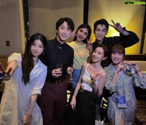 Bryan Shu-Hao Chang Instagram - 邵：「跟你拍照我都沒辦法擺正常的姿勢誒」
我：「….你本來就不太正常😜」

我：「誒，搭檔我們有拍過了嗎？」
霈：「剛剛有拍啊，只是光太曝了，不好看」
我：「….阿那就等於沒拍吼…」

朋友都怪怪的，還好哥哥姊姊又帥又美又正常！