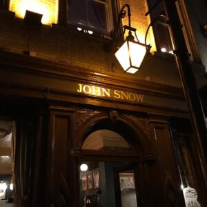 Bryan Singer Instagram - Finally in #london !!! This #pub I stumbled past was not named after the famed character #jonsnow from #gameofthrones The pub is named for #JonhSnow One of  #england 's first #doctors who identified a #colera outbreak from a water pump in #soho in the mid 1800's.