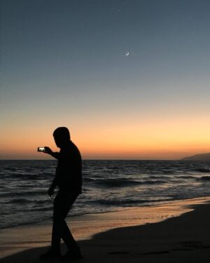Bryan Singer Instagram - Capturing the #moon and #Venus tonight. #pointdume #malibu #nofilter photo @admberry
