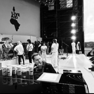 Bryan Singer Instagram - Pretending between set-ups #liveaid #queen #1985