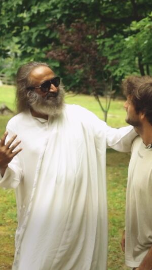 Bryant Wood Instagram - Long conversations with @srisriravishankar 2/4
