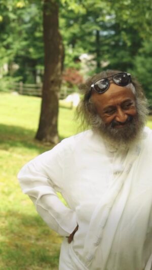 Bryant Wood Instagram - Long conversations with @srisriravishankar 1/4