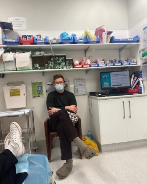 Brynley Stent Instagram - Hard launch of me and my broken wrist. We met in the winter of 2023 when I was writing at Shortland street and slipped on some wet grass while playing the fool 🤡. Huge thanks to the real nurse @_aliswan_ , and fake nurses at Shorty for looking after me after I fainted, and to all the actual medical staff at Waitakere and AKL hospitals for being legends even when royally understaffed. Loved the free nangs A  . Special shout out to my ride or die @chrisparker11 for being by my side the whole time and distracting me while two men literally pressed and pulled my wrist into place.