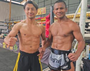 Buakaw Banchamek Instagram - 💪🏼💪🏼🙏❤️