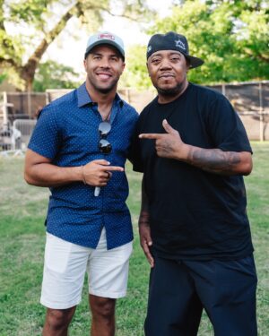 Bubba Wallace Instagram - Bubba’s Block Party Chicago 👊🏾

Man what a turn out last night! So humbled to play a role in welcoming new faces to this sport with events like these. We’ve come a long way and we ain’t stopping ✌🏾