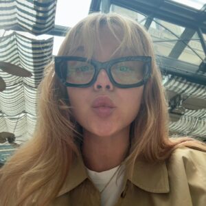 Buck Betty Instagram - The city is not my friend 🏙️