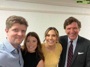Buck Sexton Instagram - With the amazing @carrieflatley @lisamarieboothe and yes THE @tuckercarlson at @raddiversified Invest Wealth Event in Tampa