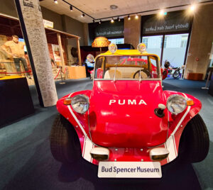 Bud Spencer Instagram - Bald sind Ferien. Wer in Berlin ist, sollte sich die SpencerHill World anschauen. Eine grosse Ausstellung zu Bud Spencer und Terence Hill. https://b-t.one/shwcom