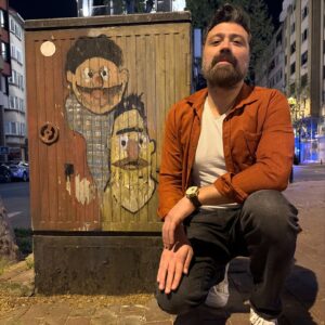 Bülent Emrah Parlak Instagram - Sen Edi ol ben Büdü… Ya da tam tersi. Sen hangisiydin ve kimdi diğeri… Yardırın yorumlara…. Ben Edi’ydim @messutt78 Büdü😍🌻 #edi #büdü