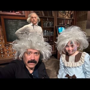 Bülent Emrah Parlak Instagram - Bugün dünya kız çocukları günü. Bugün benim günüm beee. Günüm kutlu olsun… Oh beeee. Lisa’mmm babasının canı. Seni çok seviyorum canımmm…Çok özledim dostum❤️ #dünyakızçocuklarıgünü #lisaparlak