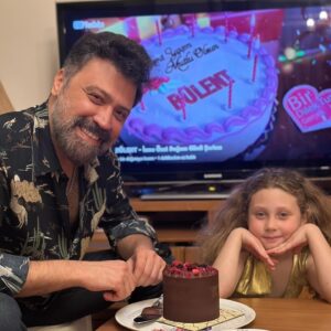 Bülent Emrah Parlak Instagram - Teşekkür ederim canım kızım❤️🧿🦡