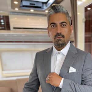 Bülent Polat Instagram - Bende merak ediyorum bu yeni karakteri😉