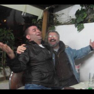 Bülent Şakrak Instagram - Neyim varsa senin yüzünden.. @mehmetbirkiye 
#öğretmenim
#arkadaşım