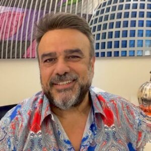 Bülent Serttaş Instagram - Öğretmenler gününüz kutlu olsun