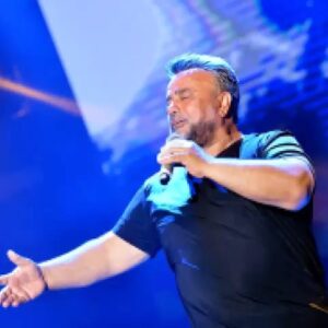 Bülent Serttaş Instagram - Şarkı ayrı bir güzel resime söz bulamadım. @hakan_sunul @edossa.official @yilmaztatlises @nuringo @frankenfisher Foto: @aytackarlica