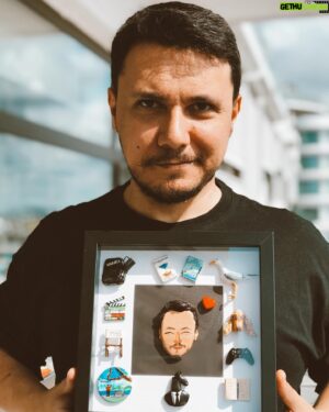 Burak Aksak Instagram - benim küçük hayatım. aldığım en anlamlı doğum günü hediyesi olabilir @aksakkbusra tek çerçeveye sığan bir hayatmış bizimkisi beeğ!