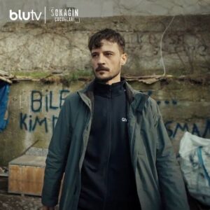 Burak Şahin Instagram - #sokağınçocukları 19.00’da BluTV de !