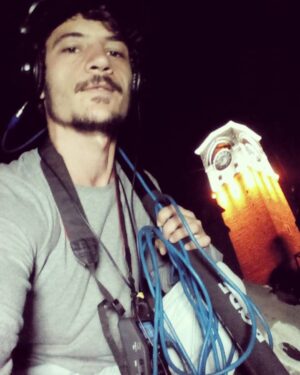 Burak Şahin Instagram - İlk bölümün çekimlerinden bir hatıra. Çarşı hamamının çatısı 
#büyüksaat #sıfırbirdizi