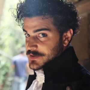 Burak Sevinç Instagram - #dönersesenindir filminde,tiyatro sahnesi öncesi poz vermeler😉😁