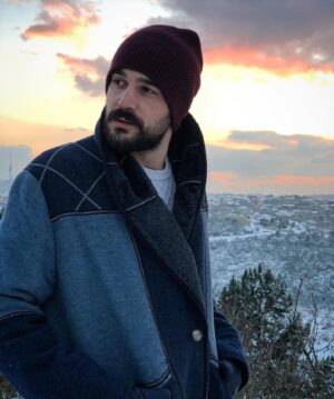 Burak Sevinç Instagram - Hasret bırakma kendine, tekrar bekliyoruz seni,LÜTFEN🙏 ☃️❄️🌨 😉