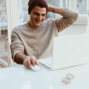 Burak Sevinç Instagram - Kısa süreliğine bile olsa insanı gülümseten anlar var; ömür uzatır! ☺️ O denli. 😉  Kardeşim benim eline gözüne sağlık @bedirhansoral 🙏
