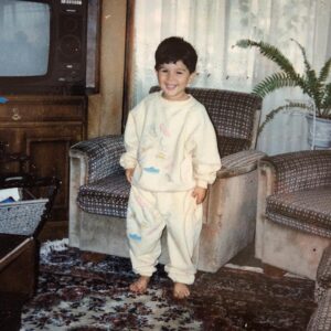 Burak Sevinç Instagram - #tbt bitmeden!😉 Geçen haftaki fotoğraftan sonra iyi oldu bu☺️ Sanırım 1 yıl sonrası,evet gülmeye başlamışım... Sonunda😂 Bizim de güler yüzümüz varmış yani!😋