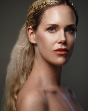 Byrdie Bell Instagram - More gold 
:
:
:
Photography @ale_poveda //// Hair @marcosd1az