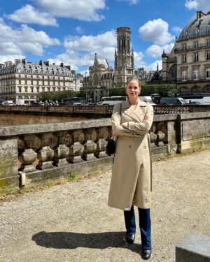 Byrdie Bell Instagram - Mais oui, Paris