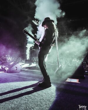 C.C. DeVille Instagram - wow !!!
One show left !!
I can't possibly tell you how much I enjoyed playing this year
I feel so connected to you guys !!
Thank you for coming !! Thank you for listening !! Thank you for the kind words !! I appreciate all of you !!
'Til next time
God bless- C.C.