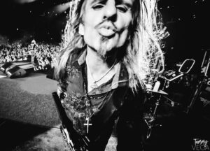 C.C. DeVille Instagram - I wish I could kiss all of you for loving me after all these years !!
Thank you !! #ccdeville