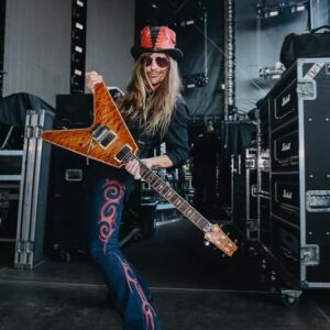 C.C. DeVille Instagram - Honest question for everyone,
Is this too glam ! Lol