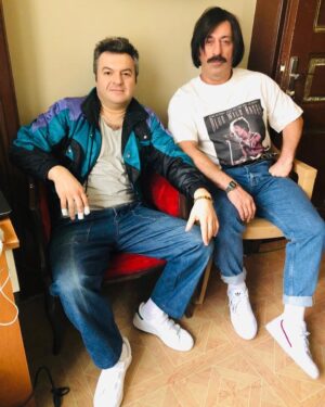 Çağlar Çorumlu Instagram - Güzel abim @cmylmz ile birlikte 3. Filmimiz... #karakomik lerden #emanet ...Birol ve Paradise 5 lisinden Ayhan...