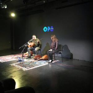 Çağlar Çorumlu Instagram - Sahnemiz @tiyatrops un ilk konserini canım abim @erdalerzincan ın muhteşem  5 bağlama konseriyle gerçekleştirdik.inanılmazdı.ve sonra bu unutulmaz geceye,o güzel sesiyle,güzel gönlüyle @mercanerzincan dahil oldu.onlar hep çalıp söyleseler,biz de dinlesek.sahnemizin ilk konserinde,tiyatromuzun açılışının 20. gününde,babamın 67. doğum gününde;desteğiniz,dostluğunuz,gülenyüzünüz ,verdiğiniz cesaret  ve yaşattığınız bütün duygular için çooook teşekkür ederim.iyi ki varsınız .sevgi,dostluk ve muhabbet ile🙏❤️🌹😘