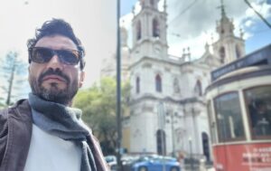Caio Blat Instagram - Bom domingo com a linda Basílica da Estrela.