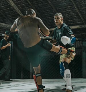 Caio Borralho Instagram - Agradecer sempre a quem anda do meu lado! 
Obrigado especial pra todas essas pessoas que fizeram parte do meu camp e a todas que também não estão nas fotos! Sem vocês nada disso seria tão bom quanto é! 
É sempre melhor sonhar junto com quem sonha com a gente! 
@fightingnerds