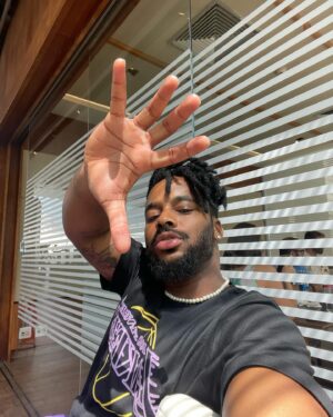 Caio Giovani Instagram - Só deus sabe as lutas ! 
minha primeira vitória de 2024 !!! ✨
Vem wilson 🤎