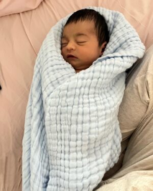 Caitlin Leahy Instagram - Introducing, my baby girl, Fíadh Shannon Delannoy 💕🍀🇵🇷