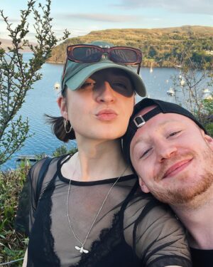 Caitlin O'Ryan Instagram - Skye fell in love pt. 1 ♥️🏴󠁧󠁢󠁳󠁣󠁴󠁿🧚 (New friends are the best friends)
