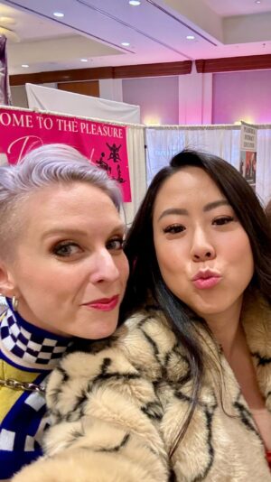 Caitlin V Instagram - You got to warm up the kitty! New podcast episode out with @caitlinvictoriousx where we talk about the things men do wrong in bed! ❤️ Watch and listen on how to become a better lover! Link in bio! 🔥 #drtara #menshealth #couples #relationships #marriage