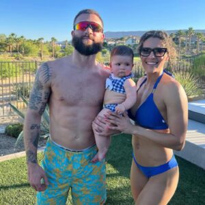 Caleb Plant Instagram - Nothing better in the world than being a dad. As I’m sure most of you know, the things that mean the MOST to me are in these photos and I’m a lucky man. today is a special day so let’s let that be the focus. S/O to all the dads who are in their kids lives, biological or not. Strong men who PROTECT their families & families name should be celebrated more. Todays is your day 🤝