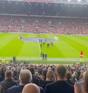 Calum Best Instagram - A lovely tribute to Sir Bobby @manchesterunited 

Poor result but great meeting with these gents @kenneth_shepherd2 & @scottmatchmaker talking LA Aztecs 

New Whistles is a beaut @rn_tailoring thank you 🤝