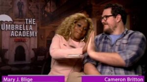 Cameron Britton Instagram - Work days can be long. Take a teammate. Make it Mary. #hazelandchacha #netflix #umbrellaacademy #media #interview #maryjblige