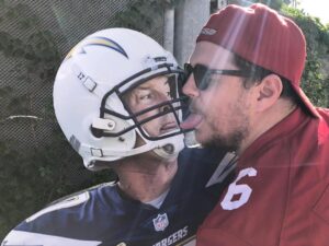 Cameron Britton Instagram - It’s time to tell the world, Phil. #chargers #niners #love #stankface #brushyourteeth