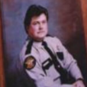 Cameron Britton Instagram - We got a lot of Richard Jewell coming your way. Very glad that this wonderful strong brave hardworking hero will soon be getting the recognition he deserves, from two different projects. And knowing the other project is in the hands of my friend @pwhauser makes it all the better. #manhunt #richardjewell #eastwood #lionsgate #familyjewels #friends #hero