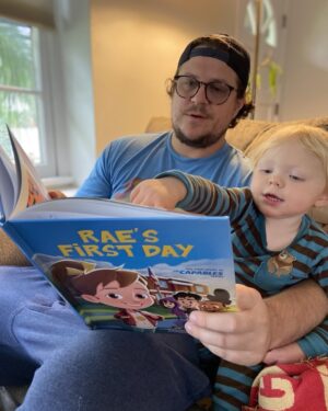 Cameron Britton Instagram - Instagram live in 20 to talk about this amazing book! I even put jeans on! #thecapables #differentissuper #comicbook #dads #daughters