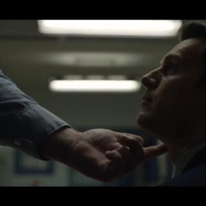 Cameron Britton Instagram - Tonight at midnight we get to see what my hand is doing on Jonathan Groff's neck! #mindhunter #netflix #killer #detective