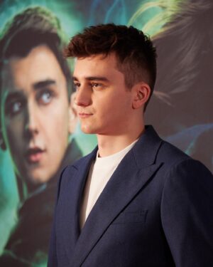 Cameron Chapman Instagram - Lockwood & Co. premiere. Out today on @netflixuk !!!