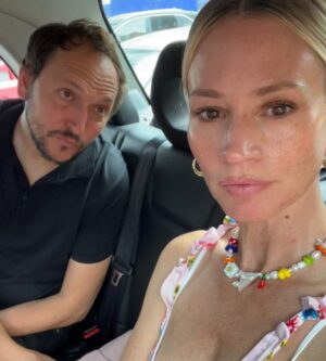 Cameron Richardson Instagram - Thanks for being my plus one in my selfies @louisleterrierpro You are my everything mon amour…