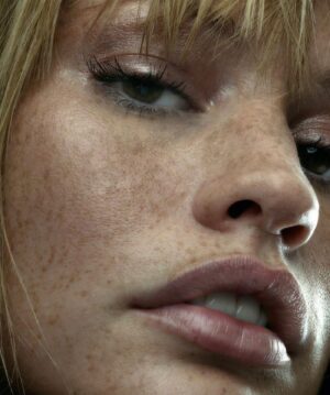 Cameron Richardson Instagram - All freckles and lips...Babyface #tbt @lionel_deluy 📸